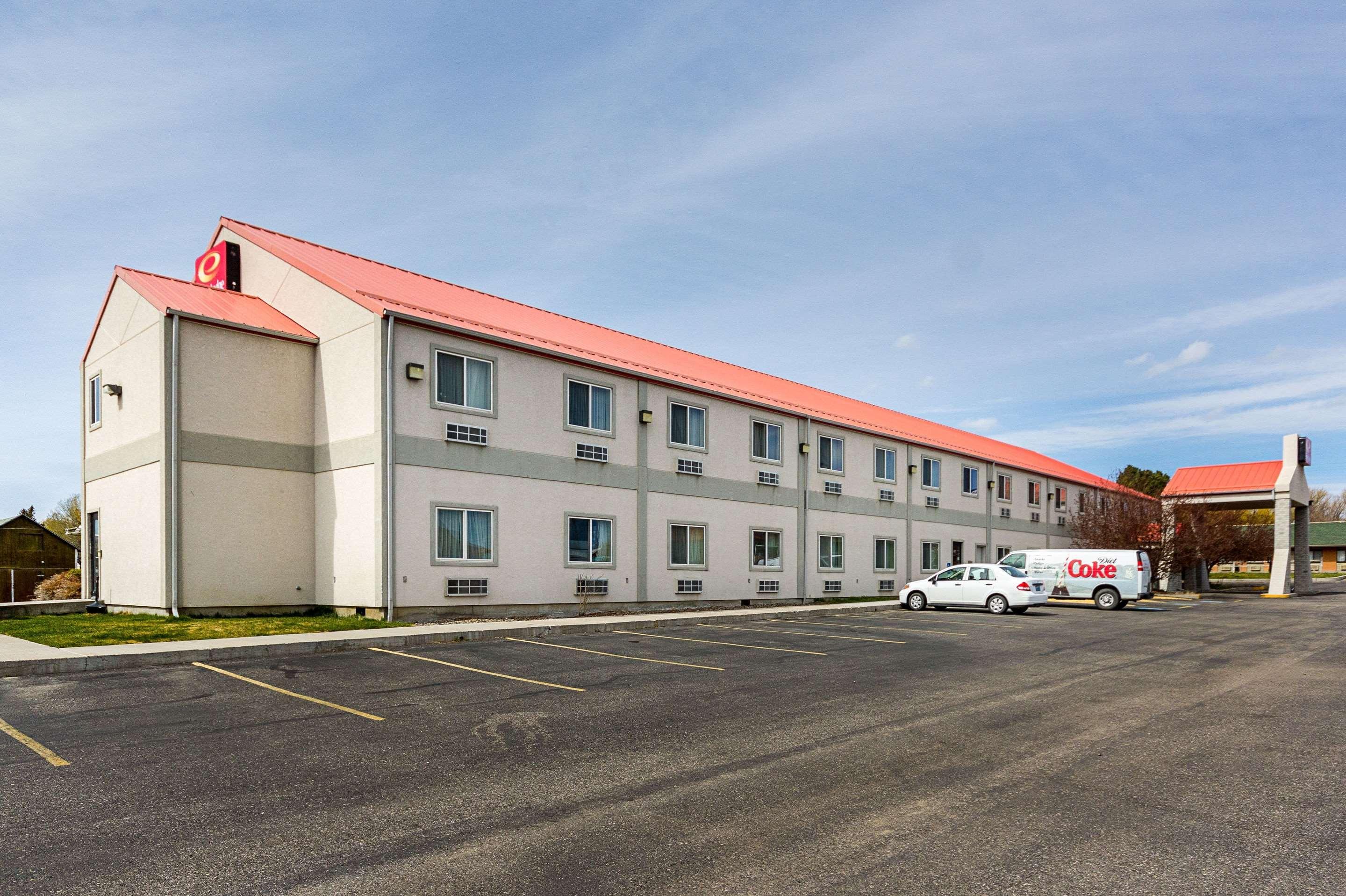 Econo Lodge Livingston Gateway To Yellowstone Exterior photo