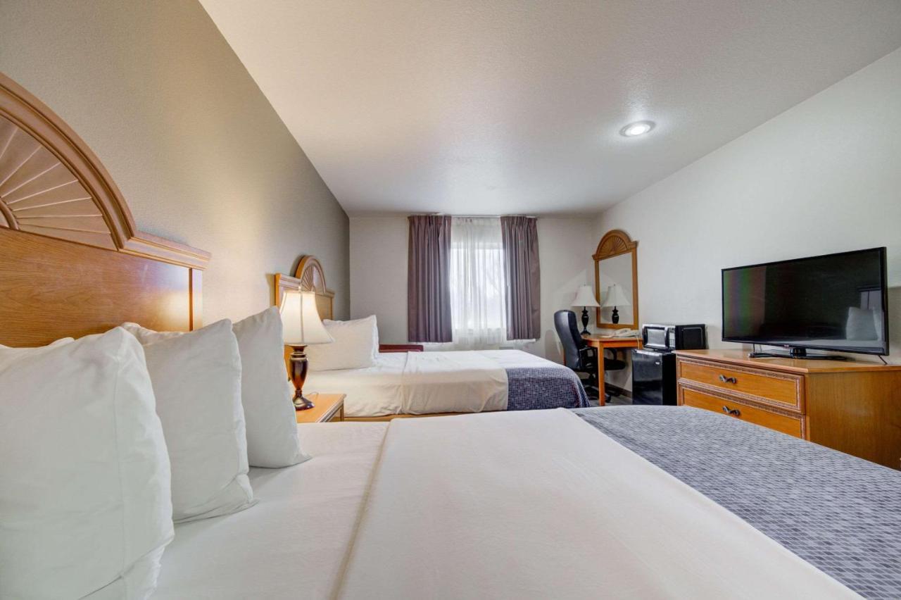 Econo Lodge Livingston Gateway To Yellowstone Exterior photo